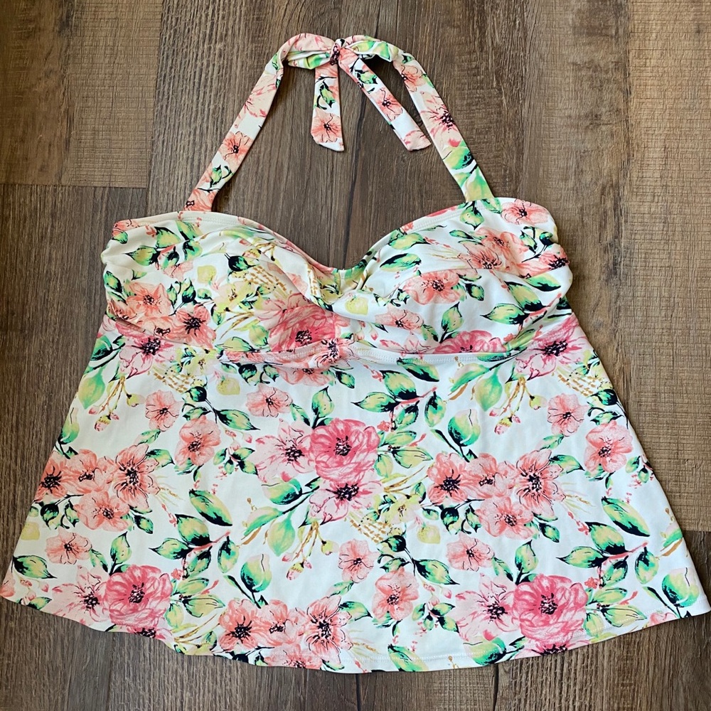 EUC Ava & Viv Floral Tankini Top